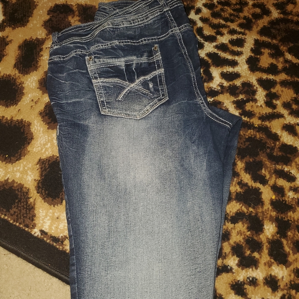 Womens 20W Amethyst Capris